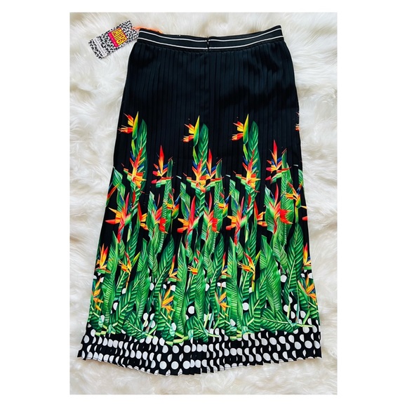 New! LALIPOP Design Pleated Polka Dot Pattern Midi Skirt - Picture 5 of 8